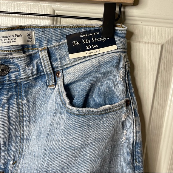 New Abercrombie & Fitch Curve Love Ultra High Rise 90s Straight Jean size 28 - Picture 11 of 14